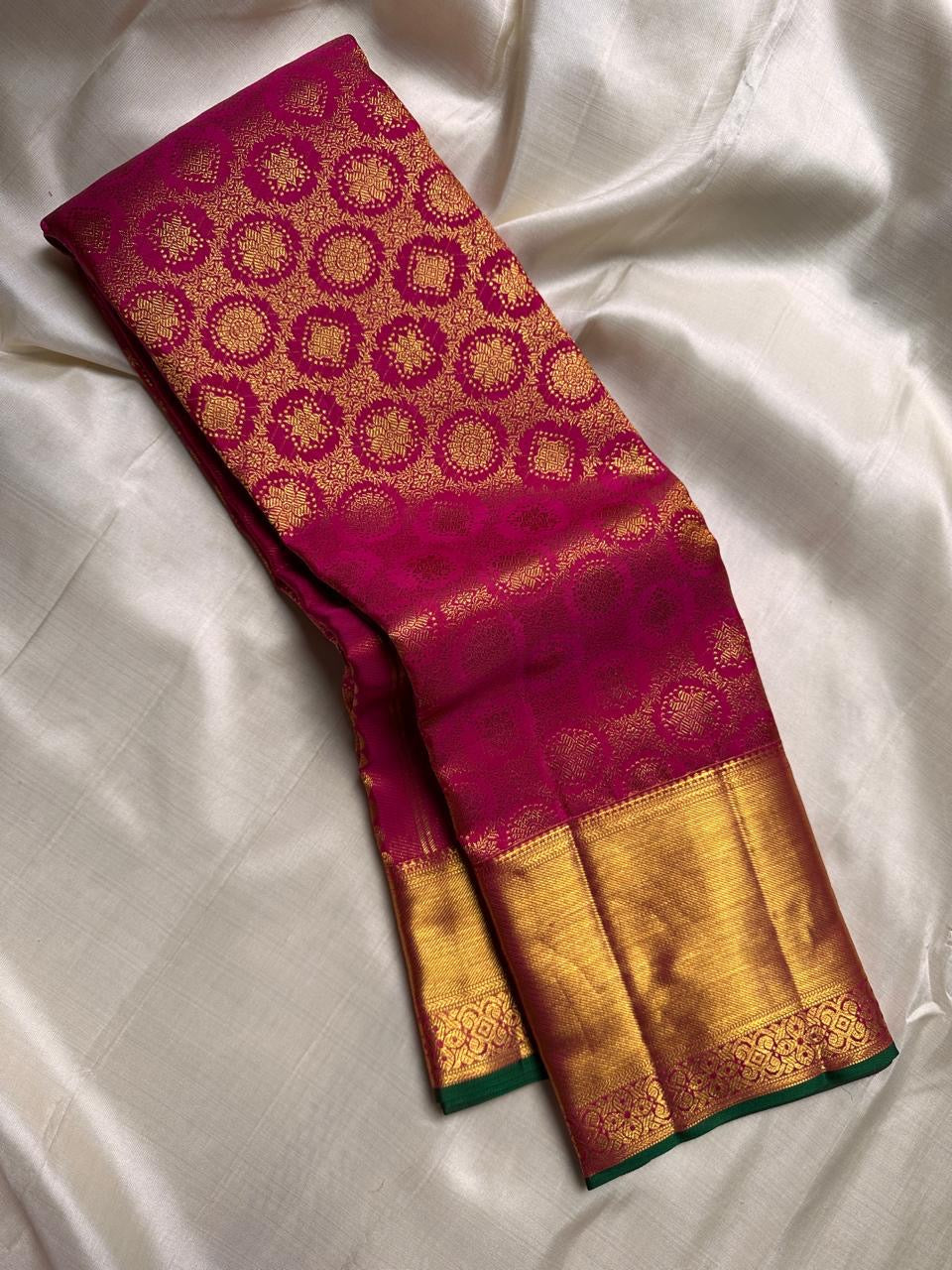 Classic Deep Pink & Green 2gm Zari Bridal Elegance Kanchipuram Handloom Silk Saree SS24782