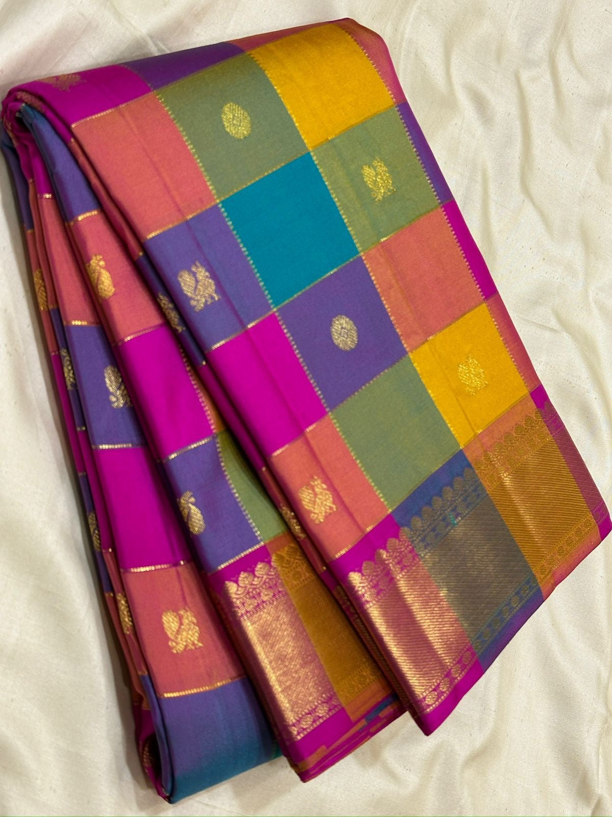 Classic Multi Color & Fuchsia Pink Butta Kanchipuram Handloom Silk Saree SS26031