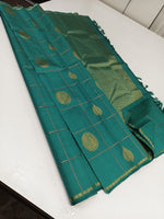 Load image into Gallery viewer, Classic Teal Green 2gm Zari Elegance Kanchipuram Handloom Silk Saree SS23655
