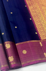 Load image into Gallery viewer, Classic Navy Blue &amp; Deep Onion Pink 2gm Zari Elegance Kanchipuram Handloom Silk Saree SS27143
