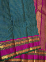 Load image into Gallery viewer, Classic Teal Green &amp; Deep Pink 2gm Zari Pearl strips Elegance Kanchipuram Handloom Silk Saree SS28566

