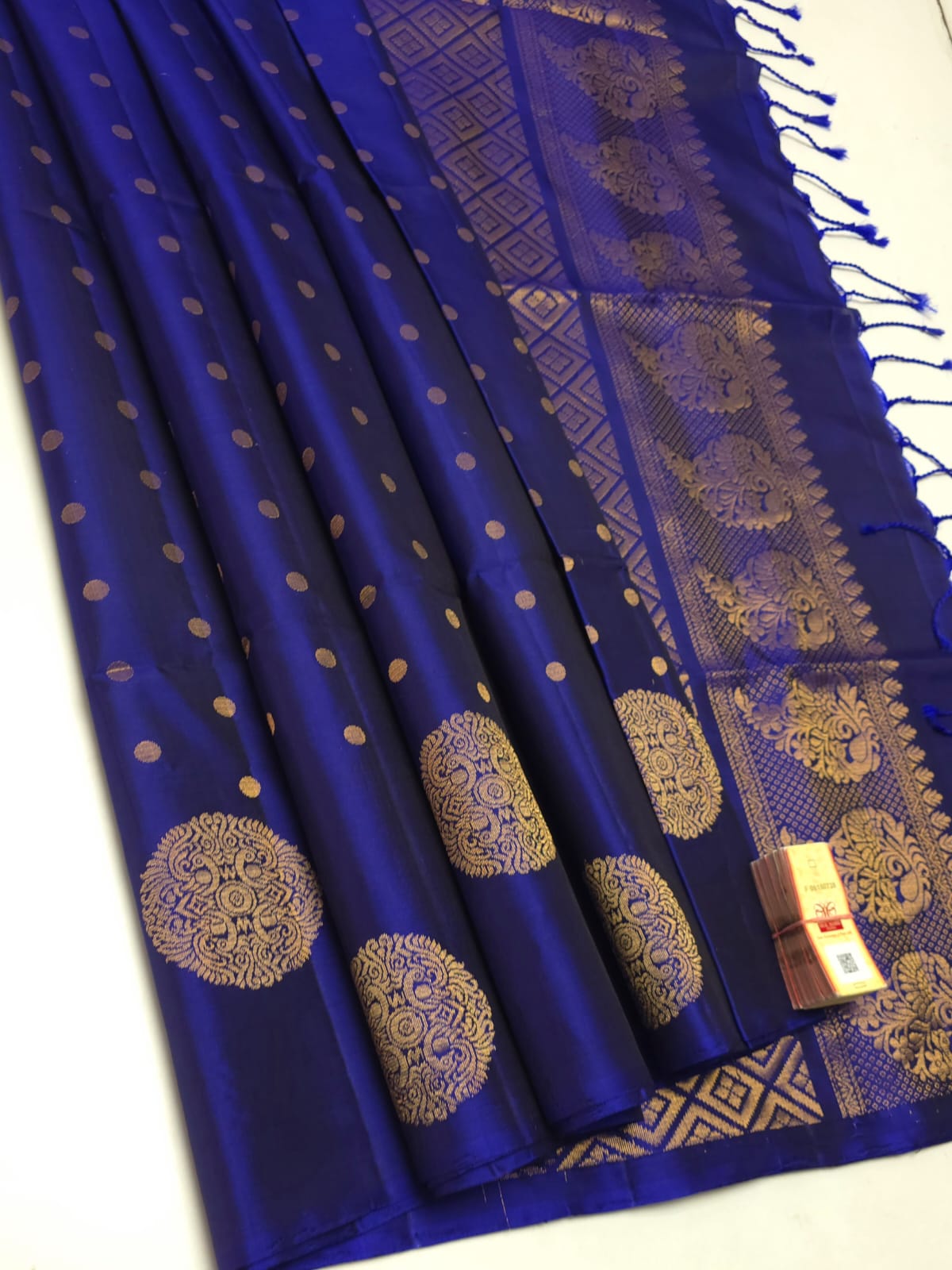 Classic Royal Blue Double Warp Elegance Handloom Soft Silk Saree SS26438