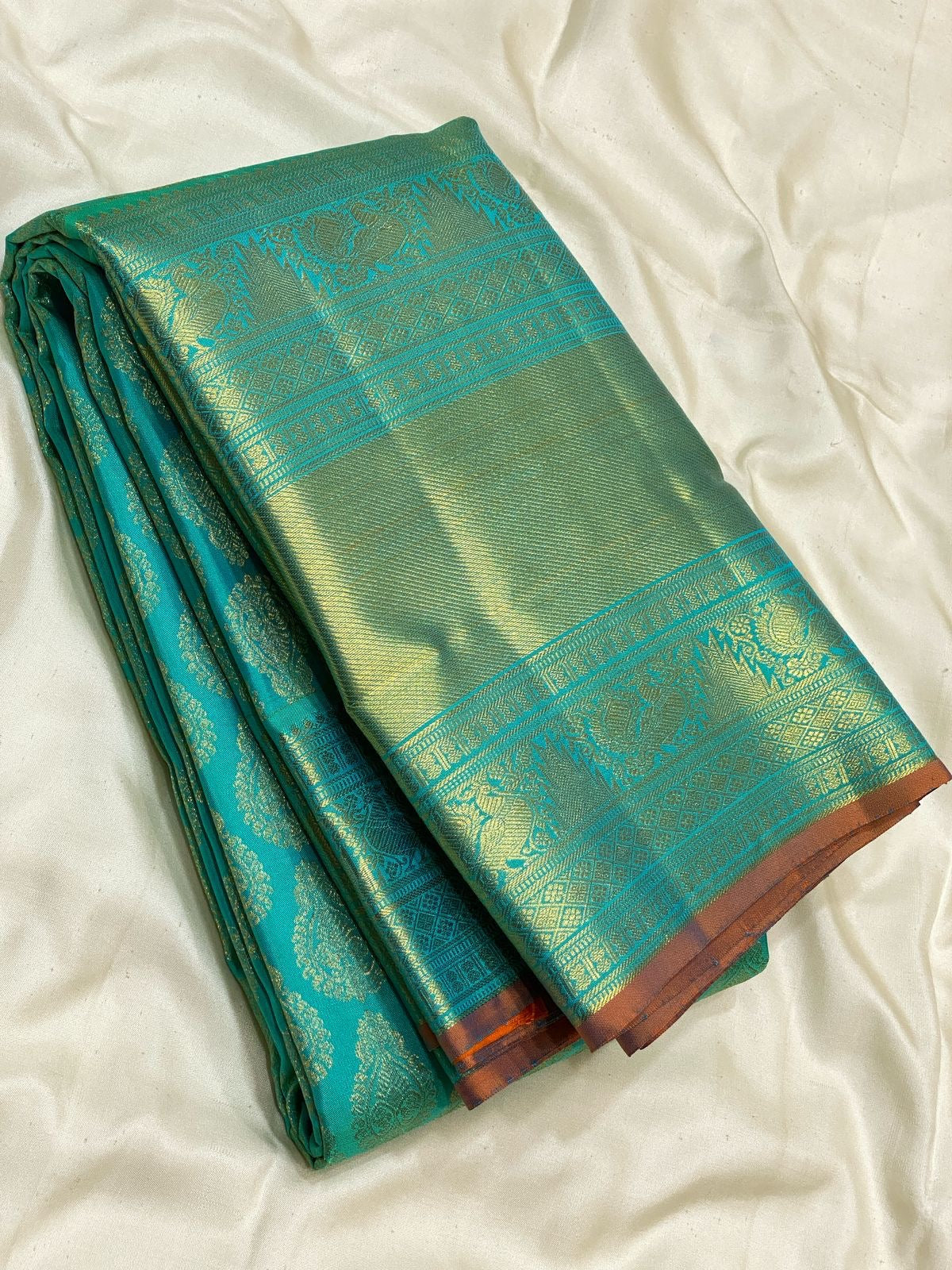 Classic Sea Green & Orange Brocade 2gm Zari Bridal Elegance Kanchipuram Handloom Silk Saree SS24378