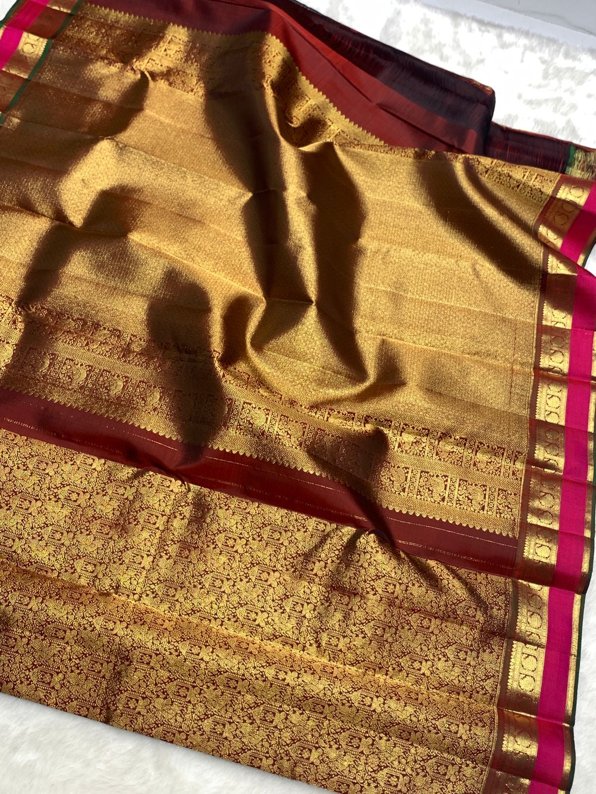 Classic Coffee Brown & Deep Pink 2gm Zari Bridal Elegance Kanchipuram Handloom Silk Saree SS25269