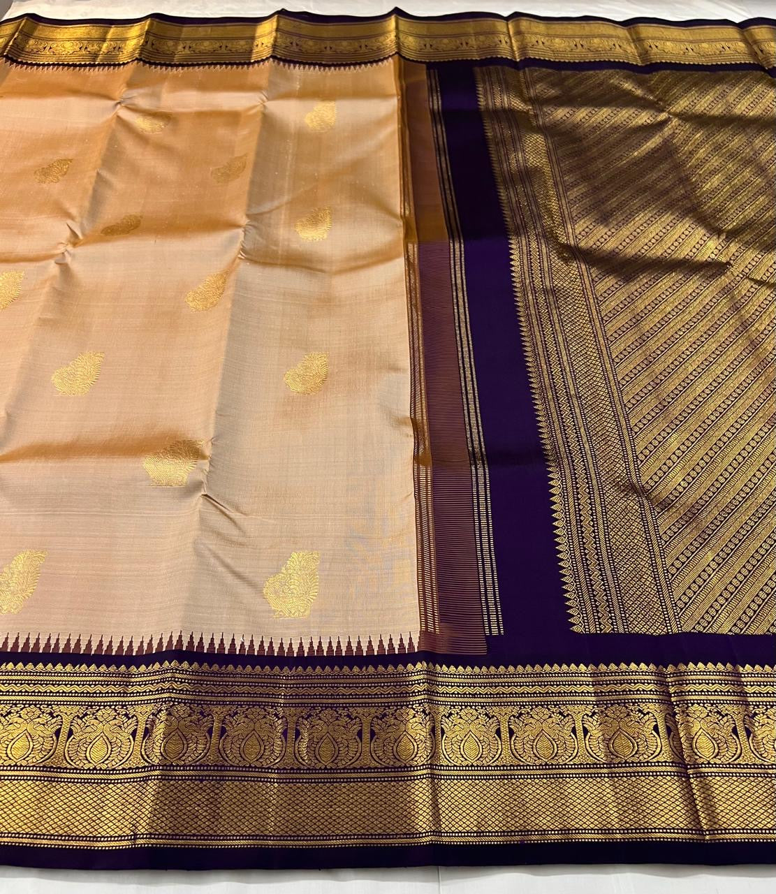 Classic Golden Beige & Deep Violet 2gm Zari Elegance Kanchipuram Handloom Silk Saree SS25393
