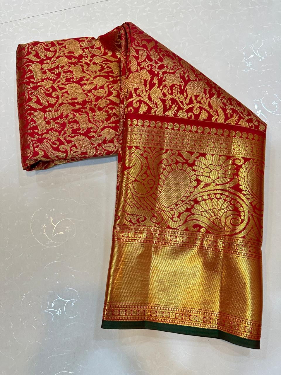 Classic Chilli Red Bridal Elegance Kanchipuram Handloom Silk Saree SS26638