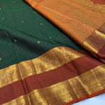 Load image into Gallery viewer, Classic Bottle Green &amp; Mustard 1gm Zari Vaira Oosi Checks Elegance Kanchipuram Handloom Silk Saree SS24736
