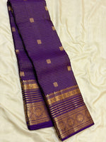 Load image into Gallery viewer, Classic Violet 1gm Zari Vaira Oosi Kanchipuram Handloom Silk Saree SS26655
