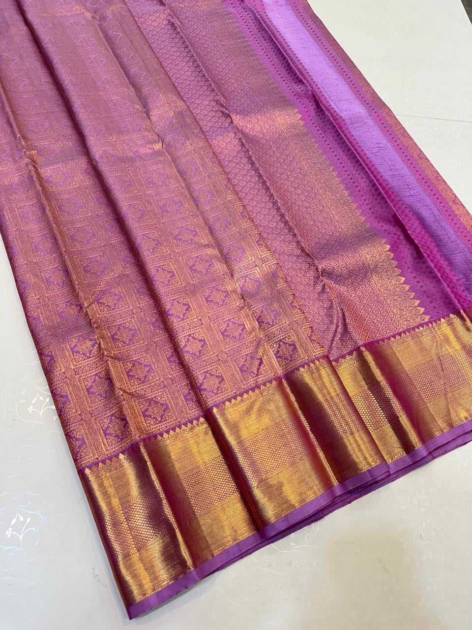 Classic Onion Pink Elegance Kanchipuram Handloom Silk Saree SS24704