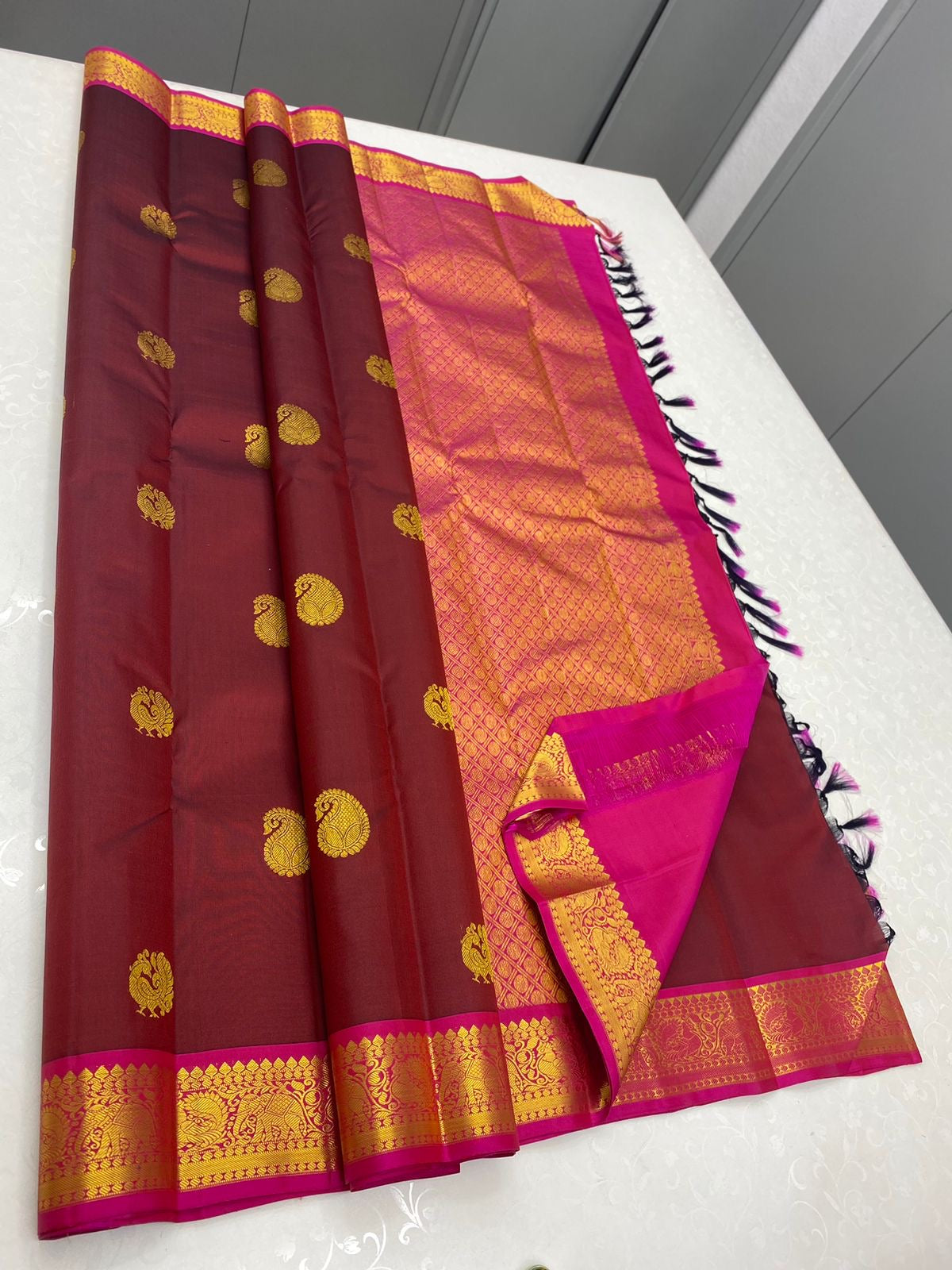 Classic Brick Red & Pink 2gm Zari Elegance Kanchipuram Handloom Silk Saree SS23757