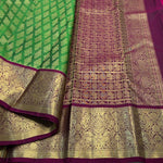 Load image into Gallery viewer, Classic Green &amp; Wine Red 1gm Zari Bridal Elegance Kanchipuram Handloom Silk Saree SS21816
