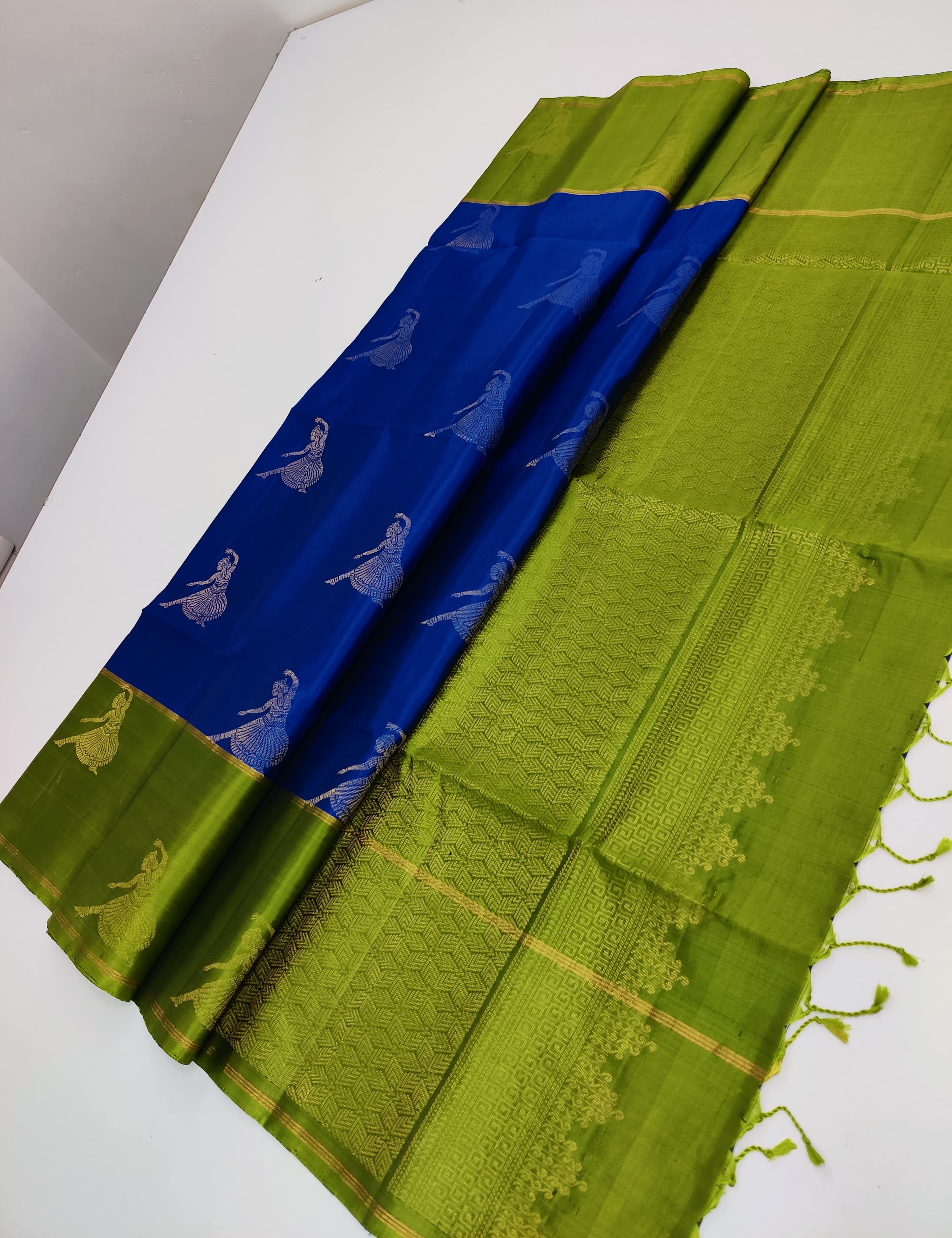 Classic Royal Blue & Spring Green Elegance Handloom Soft Silk Saree SS24094