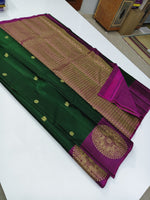 Load image into Gallery viewer, Classic Dark Green &amp; Wine Red 2gm Zari Kanchipuram Handloom Silk Saree SS25758
