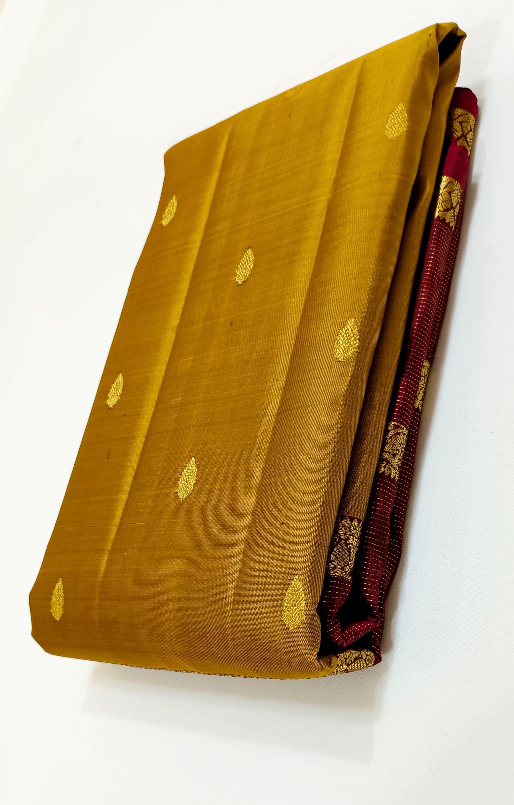 Classic Mustard & Maroon 2gm Zari Vaira Oosi Elegance Kanchipuram Handloom Silk Saree SS25336