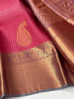 Load image into Gallery viewer, Classic Onion Pink &amp; Mauve 2gm Zari Elegance Kanchipuram Handloom Silk Saree SS24127
