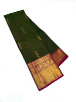 Load image into Gallery viewer, Classic Bottle Green &amp; Ruby Pink 2gm Zari Vaira Oosi Elegance Kanchipuram Handloom Silk Saree SS27029
