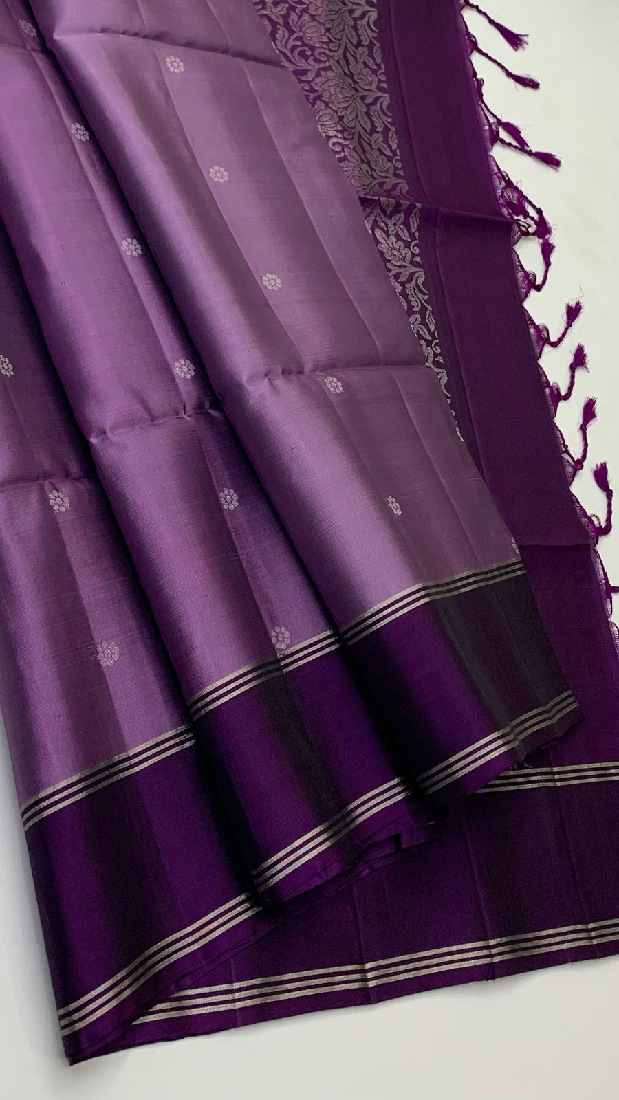 Classic Mauve & Berry Violet Elegance Handloom Soft Silk Saree SS24577