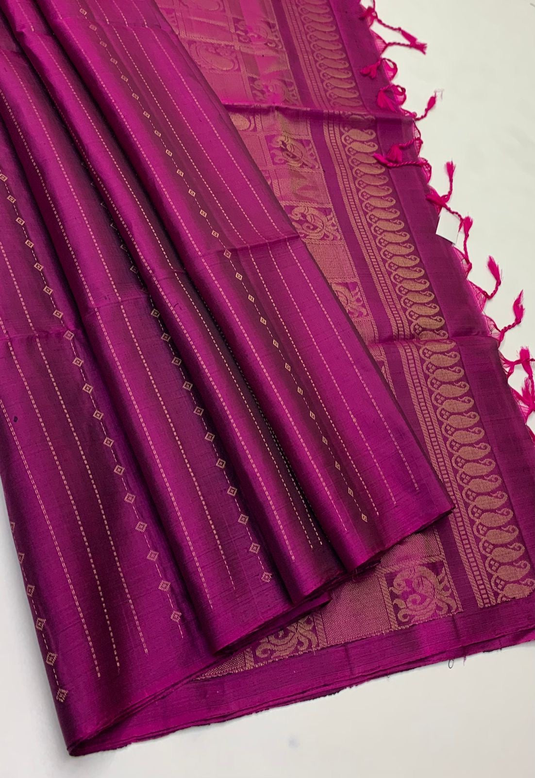 Classic Wine Red Elegance Handloom Soft Silk Saree SS25651
