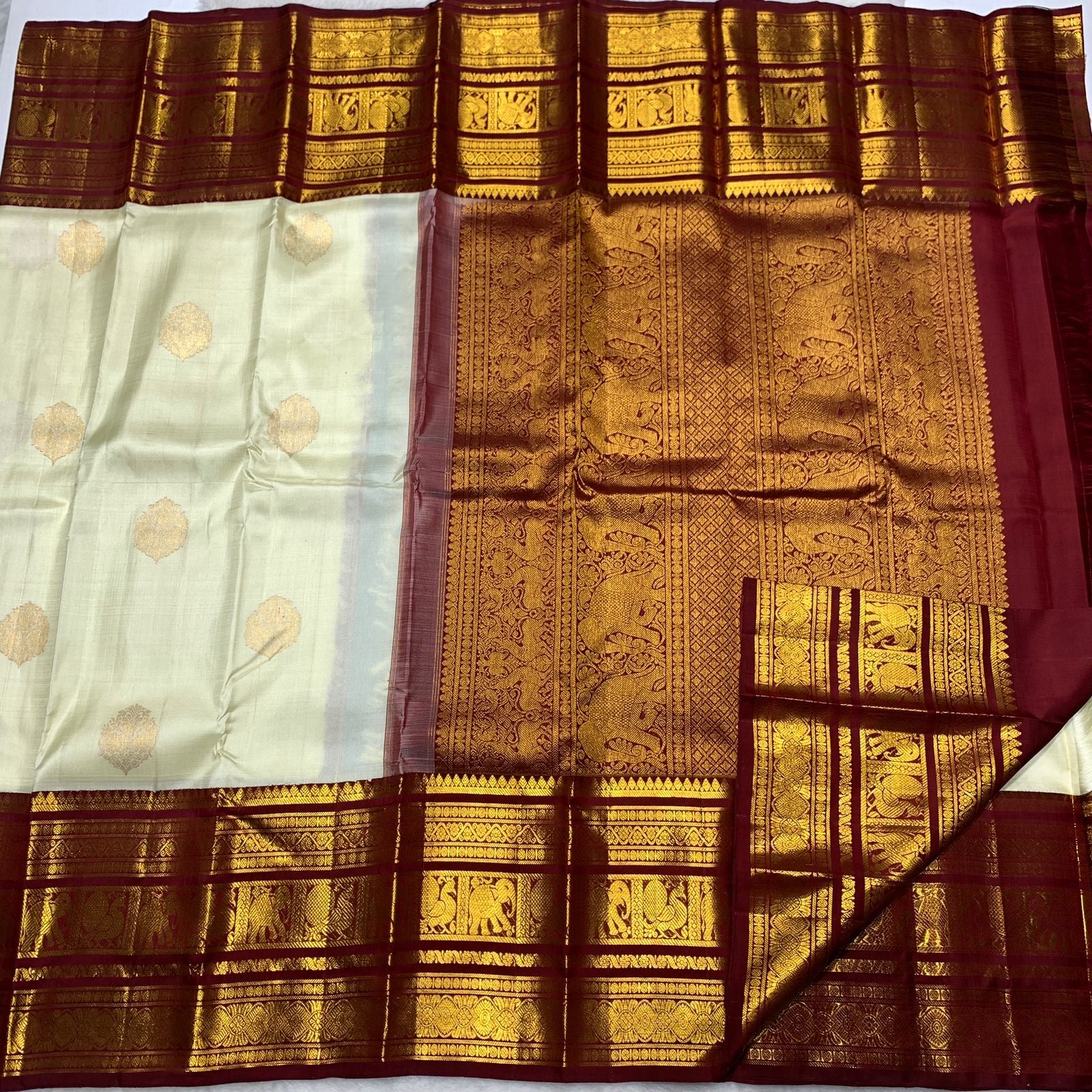 Classic Butter Cream & Caramel Brown 2gm Zari Bridal Elegance Kanchipuram Handloom Silk Saree SS21985