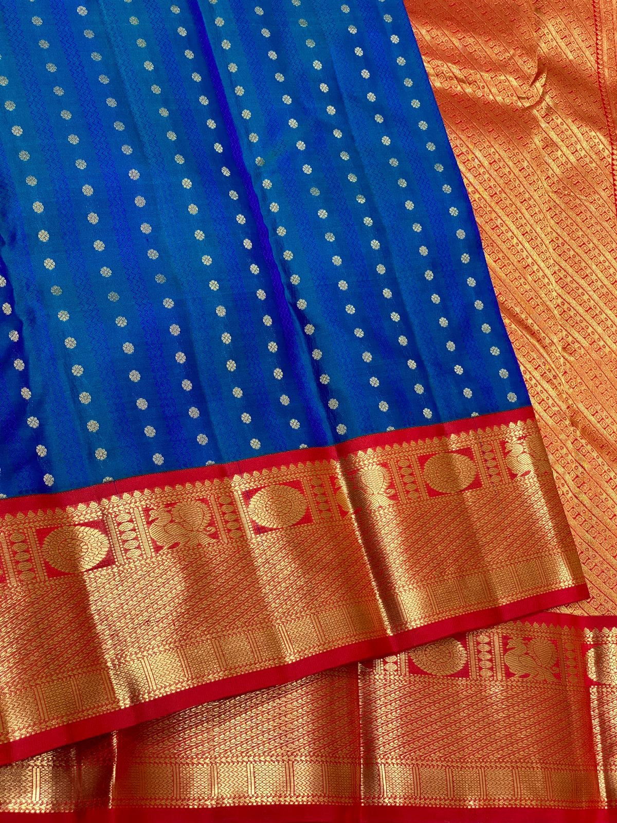 Classic Blue & Red Elegance Kanchipuram Silk Saree SS24209