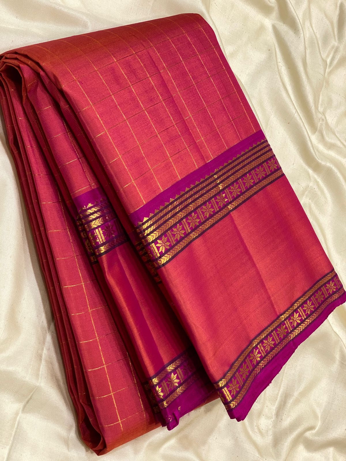 Classic Orange & Fuchsia Pink 2gm Zari Kanchipuram Handloom Silk Saree SS26249