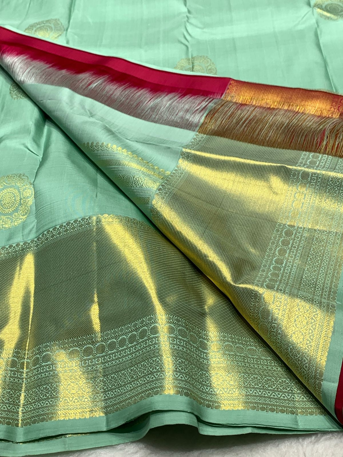 Classic Pastel Green & Chilli Red 2gm Zari Bridal Elegance Kanchipuram Handloom Silk Saree SS24397