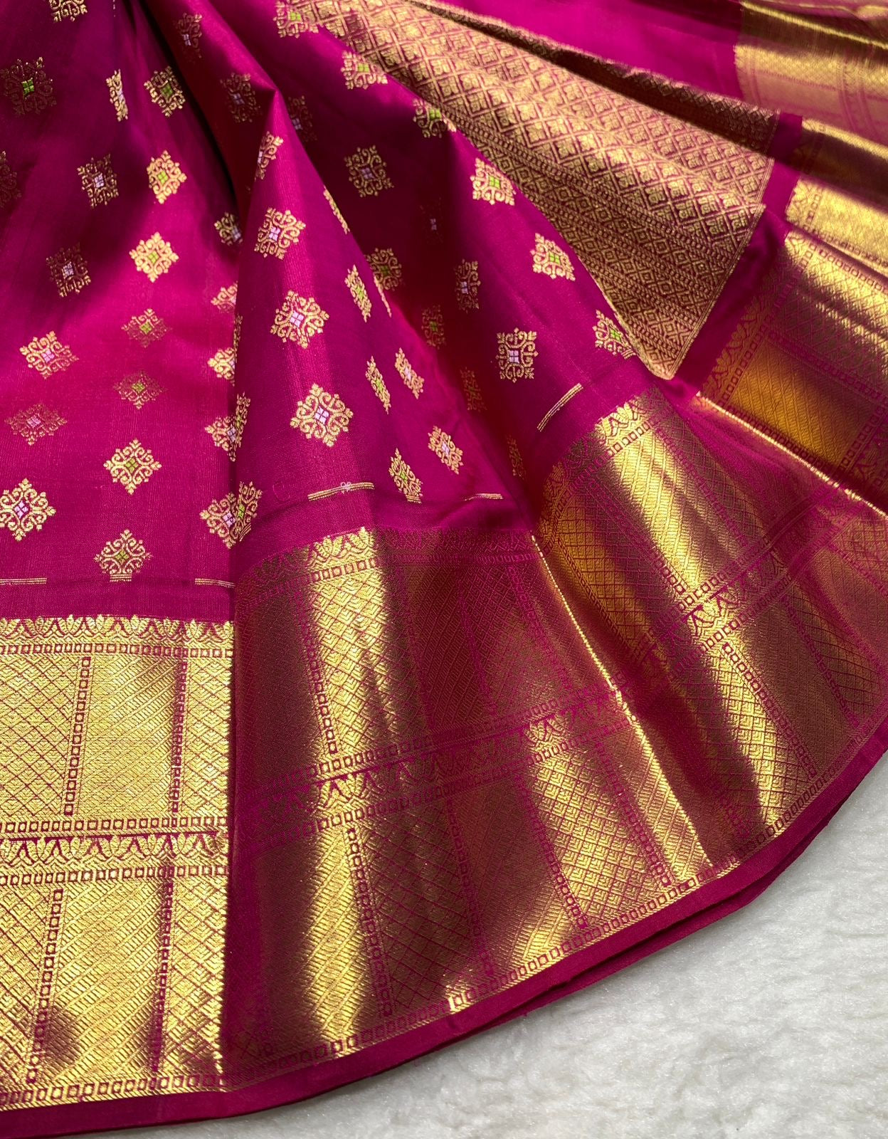 Classic Deep Pink 2gm Zari Bridal Elegance Kanchipuram Handloom Silk Saree SS24106