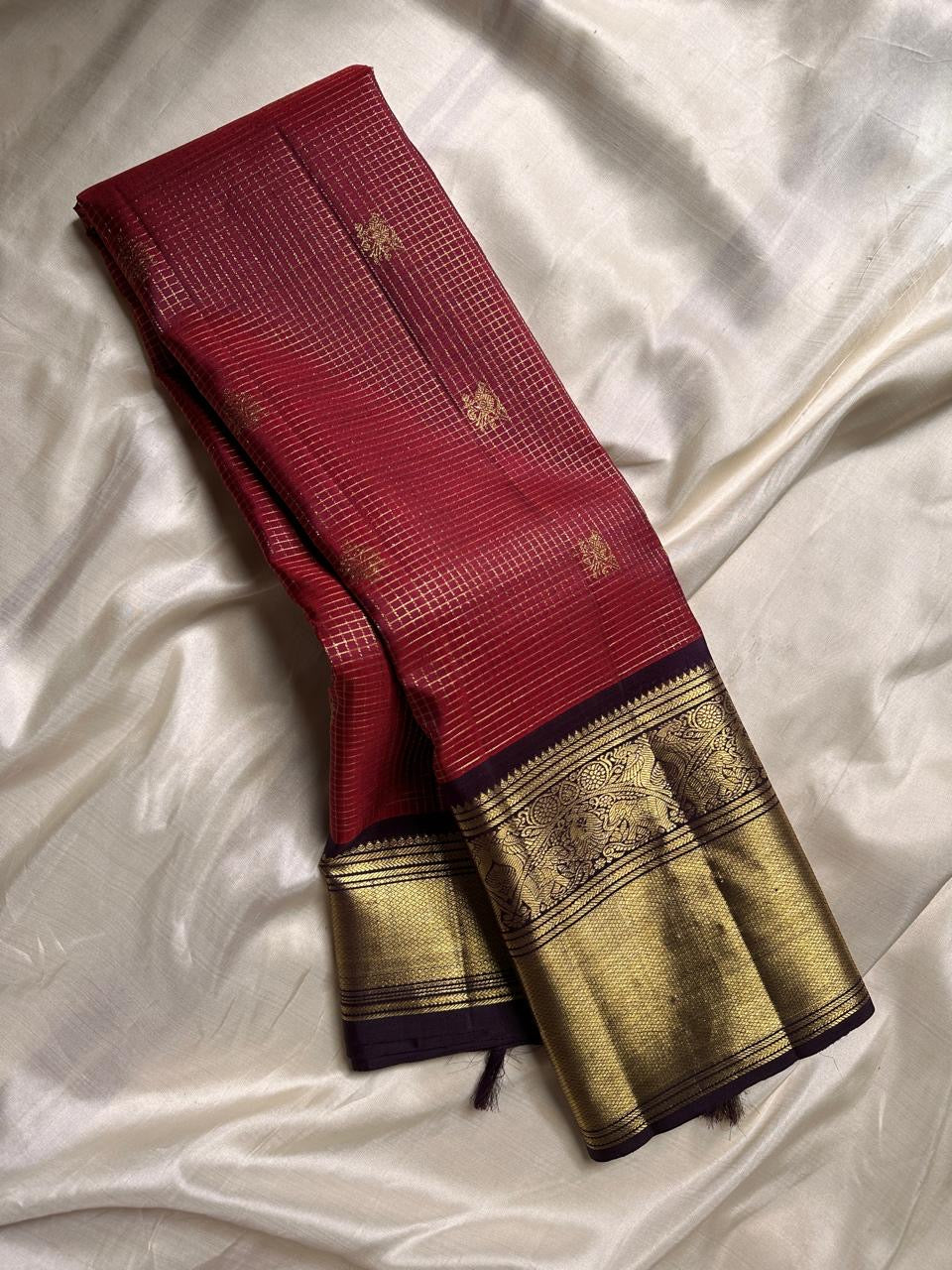 Classic Cherry Red & Dark Chocolate 2gm Zari Bridal Elegance Kanchipuram Handloom Silk Saree SS24477