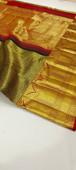 Load image into Gallery viewer, Classic Black &amp; Maroon Red 2gm Zari Elegance Kanchipuram Handloom Silk Saree SS24461
