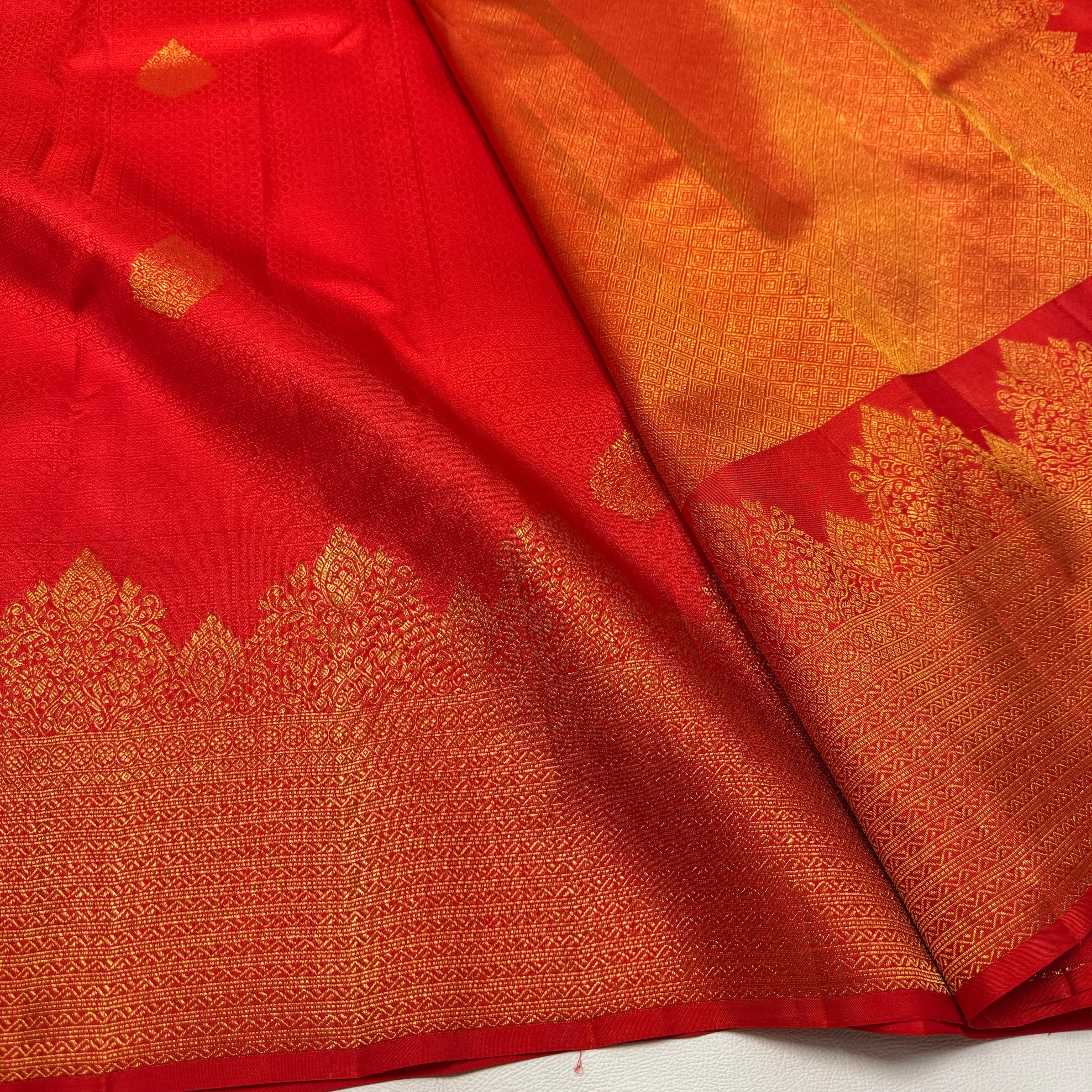 Classic Scarlet Red 2gm Zari Temple Bridal Elegance Kanchipuram Handloom Silk Saree SS26583