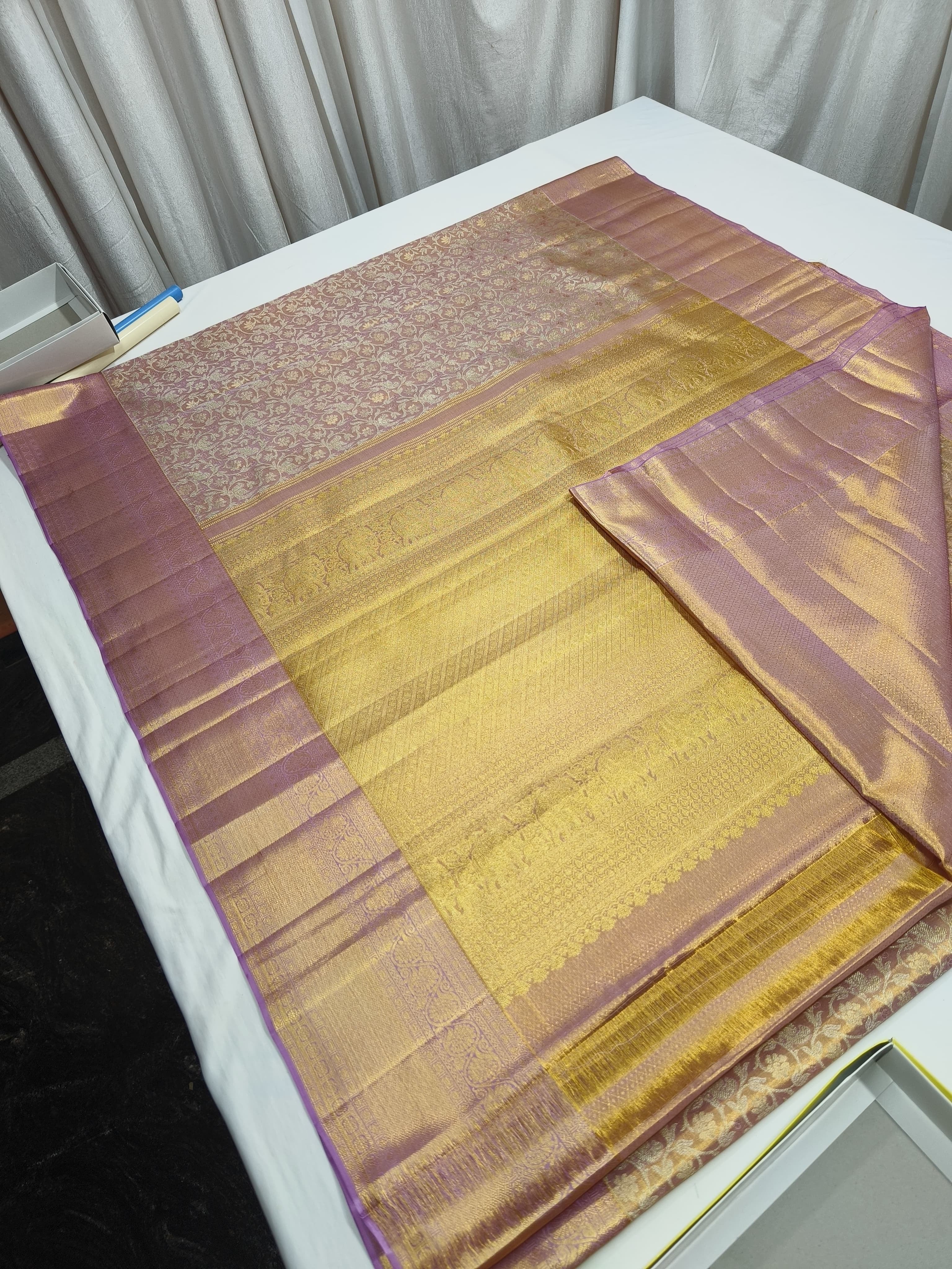 Classic Gold & Lavender Bridal Elegance Kanchipuram Handloom Silk Saree SS24593