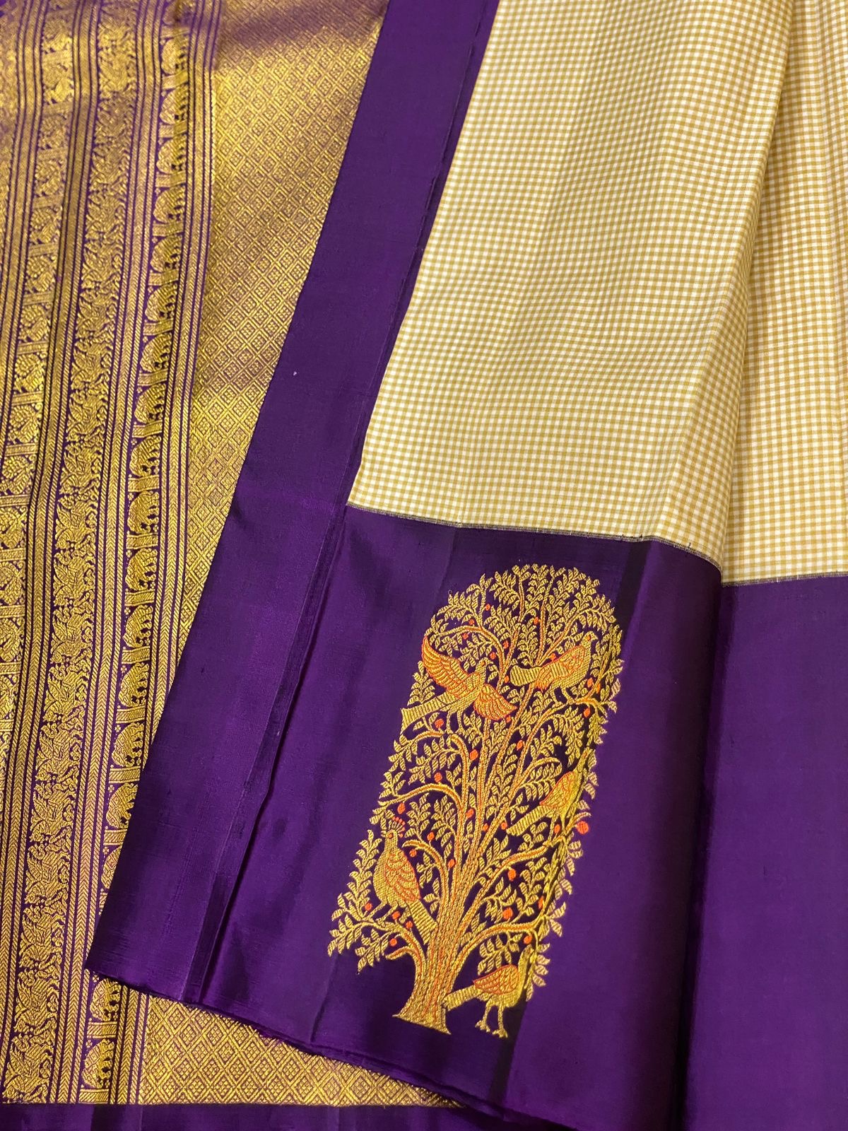 Classic Butter Cream & Violet Meena Butta Kanchipuram Handloom Silk Saree SS26324