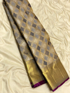 Classic Grey & Plum 2gm Zari Kanchipuram Handloom Silk Saree SS25614