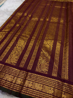 Load image into Gallery viewer, Classic Berry Plum Elegance Kanchipuram Handloom Silk Saree SS27597
