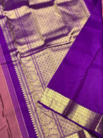 Load image into Gallery viewer, Classic Dusky Plum &amp; Violet 2gm Zari Kanchipuram Handloom Silk Saree SS25821
