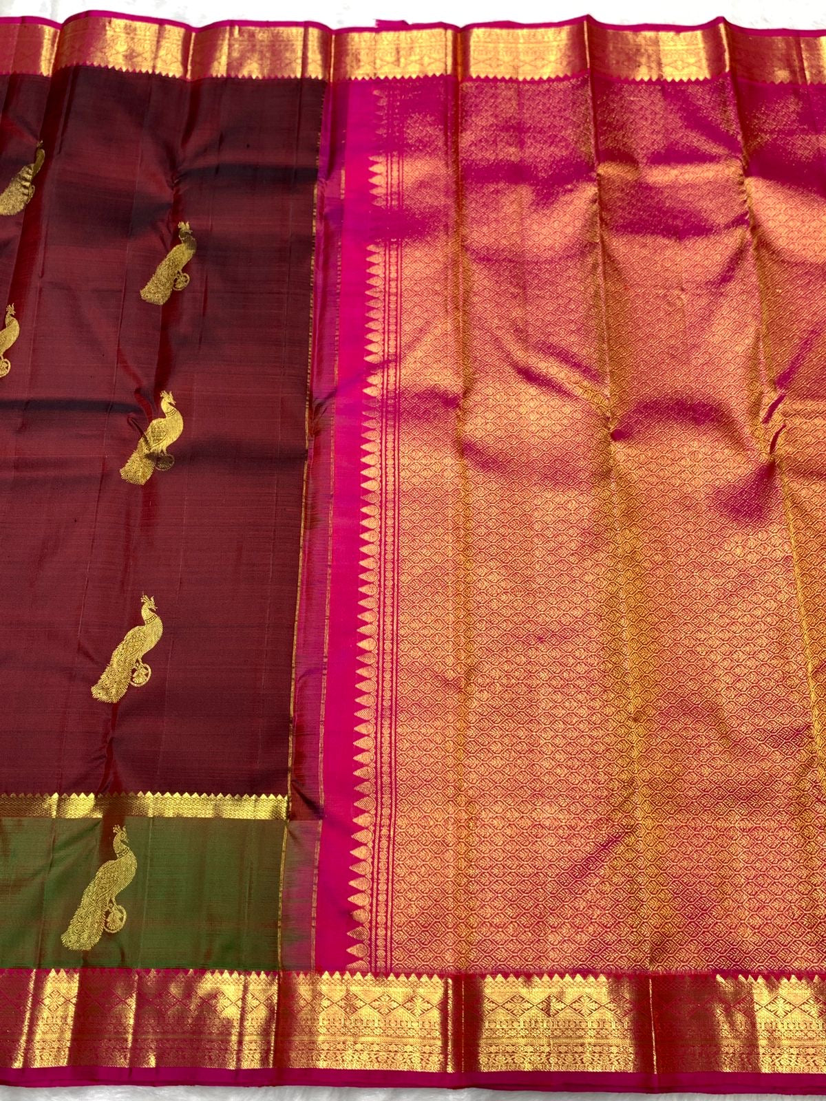 Classic Green & Brown 2gm Zari Elegance Kanchipuram Handloom Silk Saree SS25372