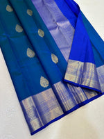 Load image into Gallery viewer, Classic Royal Blue &amp; Peacock Blue Elegance Kanchipuram Handloom Silk Saree SS24319
