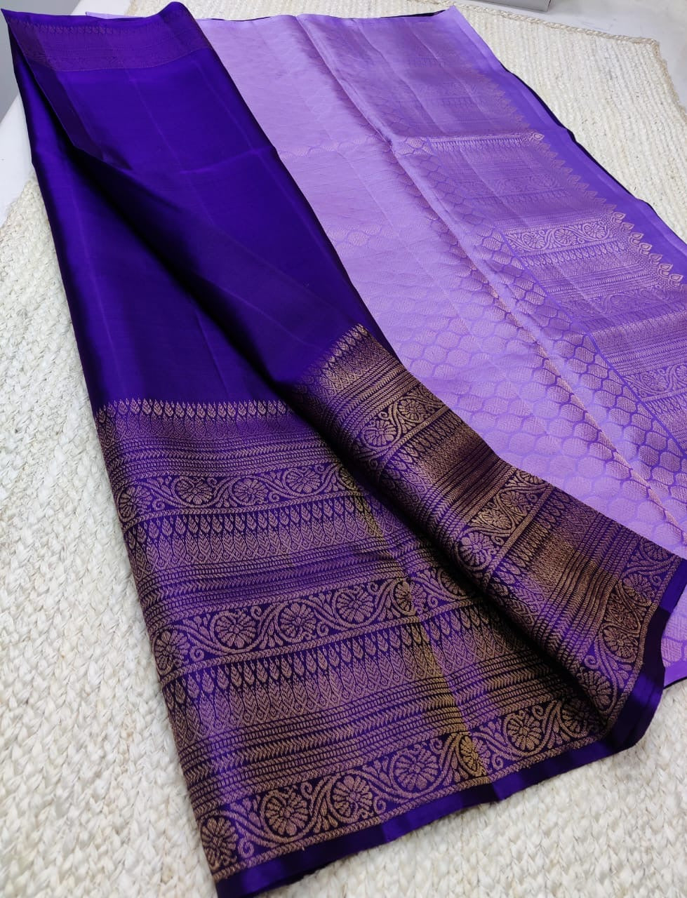 Classic Blue & Lavender Elegance Handloom Silk Saree SS23242