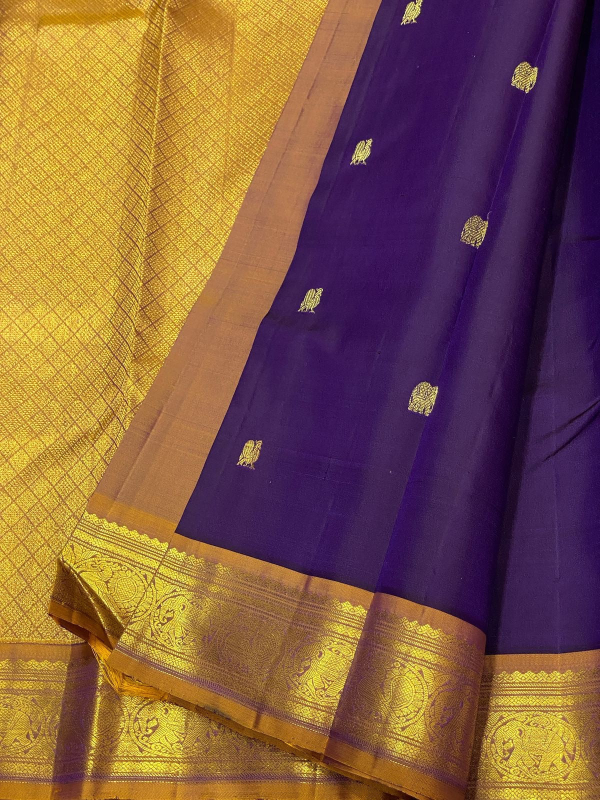 Classic Violet & Mustard 2gm Zari Elegance Kanchipuram Handloom Silk Saree SS24697