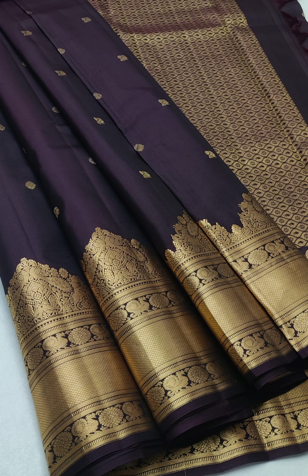 Classic Aubergine Elegance Handloom Soft Silk Saree SS26492