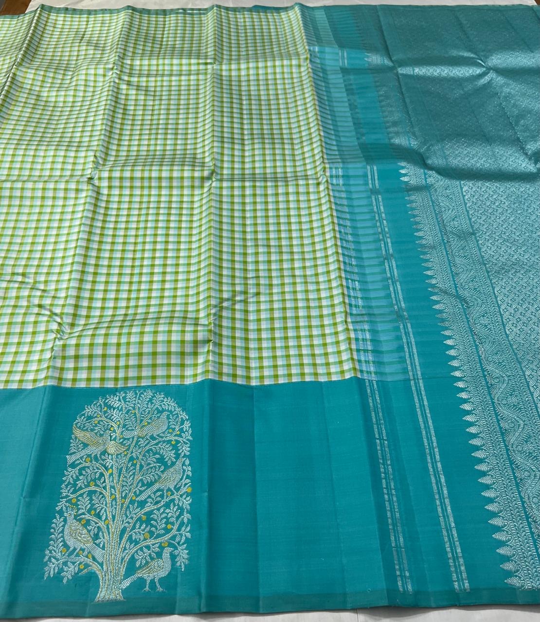 Classic Checker Green & Blue 2gm Zari Elegance Kanchipuram Handloom Silk Saree SS25237