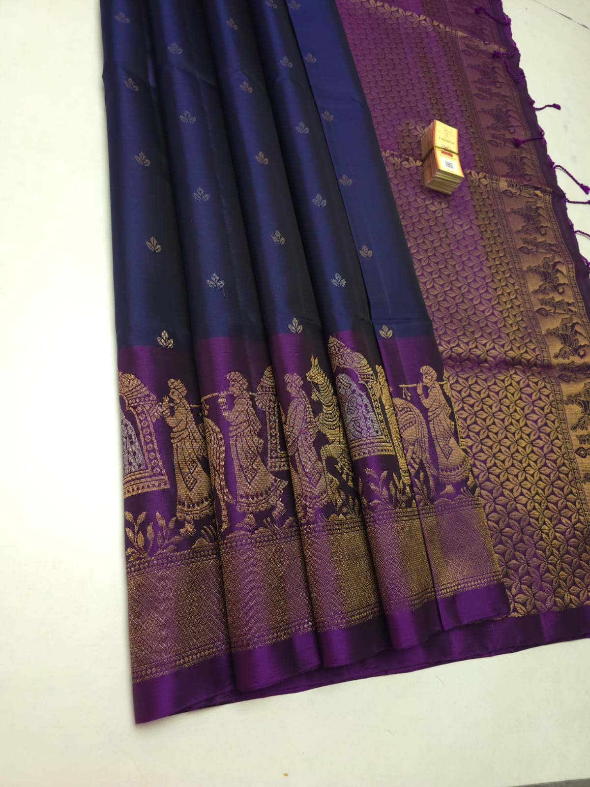 Classic Midnight Blue & Violet Elegance Handloom Soft Silk Saree SS26629
