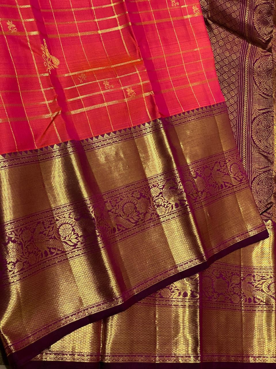 Classic Orange Pink & Plum 2gm Zari Vaira Oosi Checks Kanchipuram Handloom Silk Saree SS25897