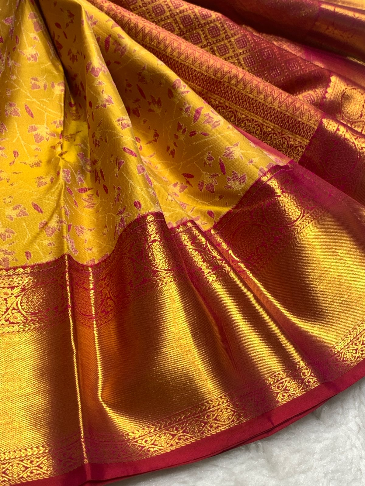 Classic Mustard & Red 2gm Zari Elegance Kanchipuram Handloom Silk Saree SS24786