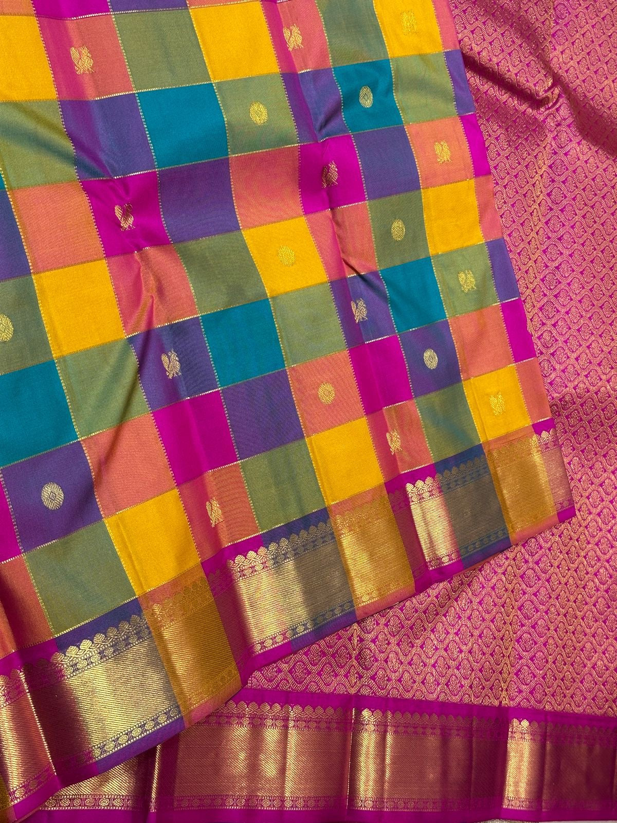 Classic Multi Color & Fuchsia Pink Butta Kanchipuram Handloom Silk Saree SS26031