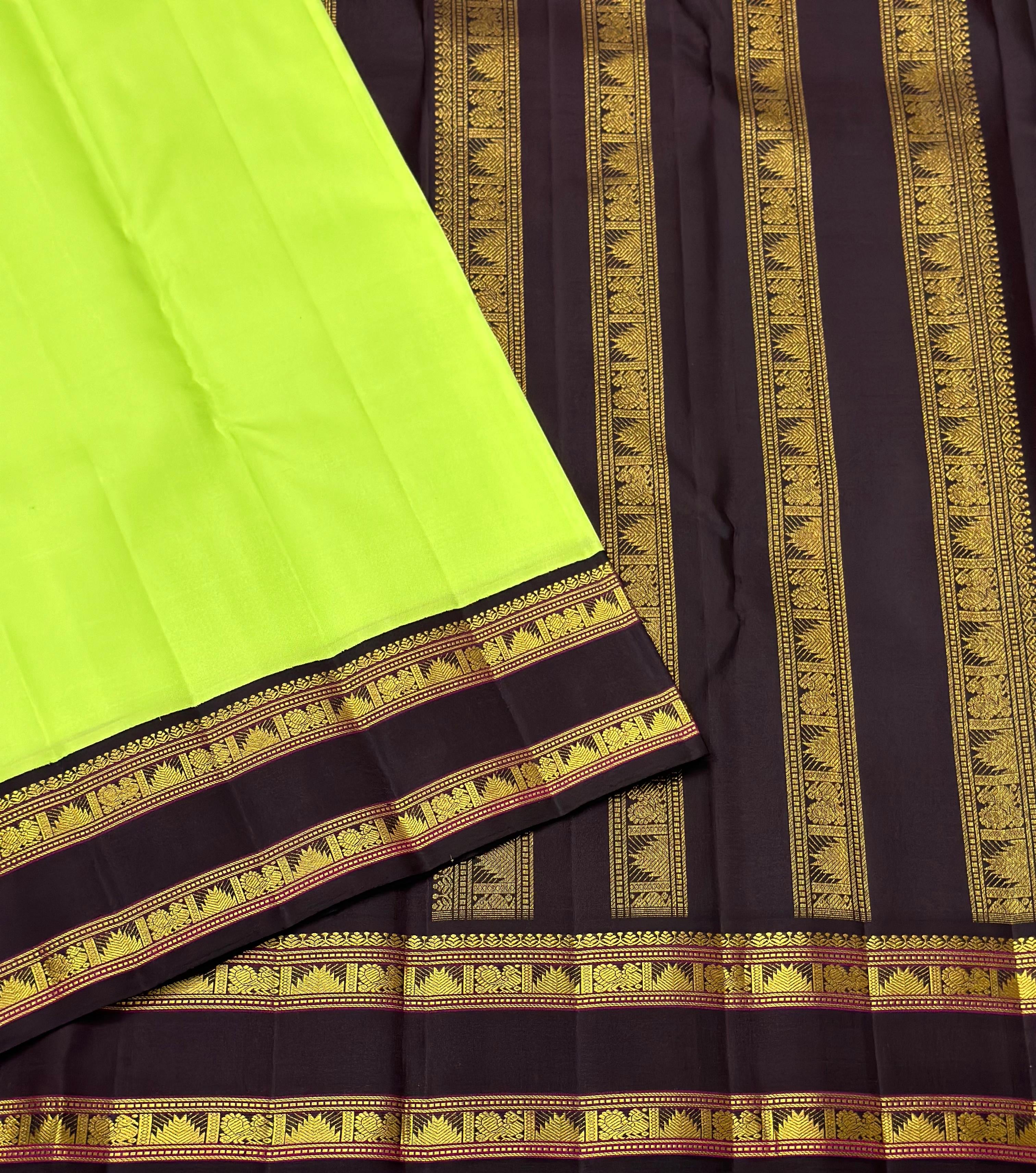 Classic Neon Green & Black 2gm Zari Elegance Kanchipuram Handloom Silk Saree SS23552