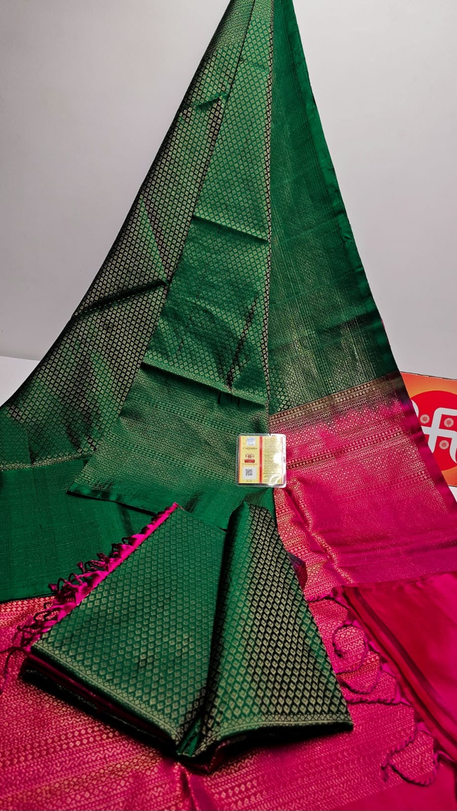 Classic Green & Cherry Red Double Warp Elegance Soft Silk Saree SS24228