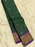 Load image into Gallery viewer, Clasic Pine Green &amp; Mud Violet 2gm Zari Elegance Kanchipuram Handloom Silk Saree SS24694
