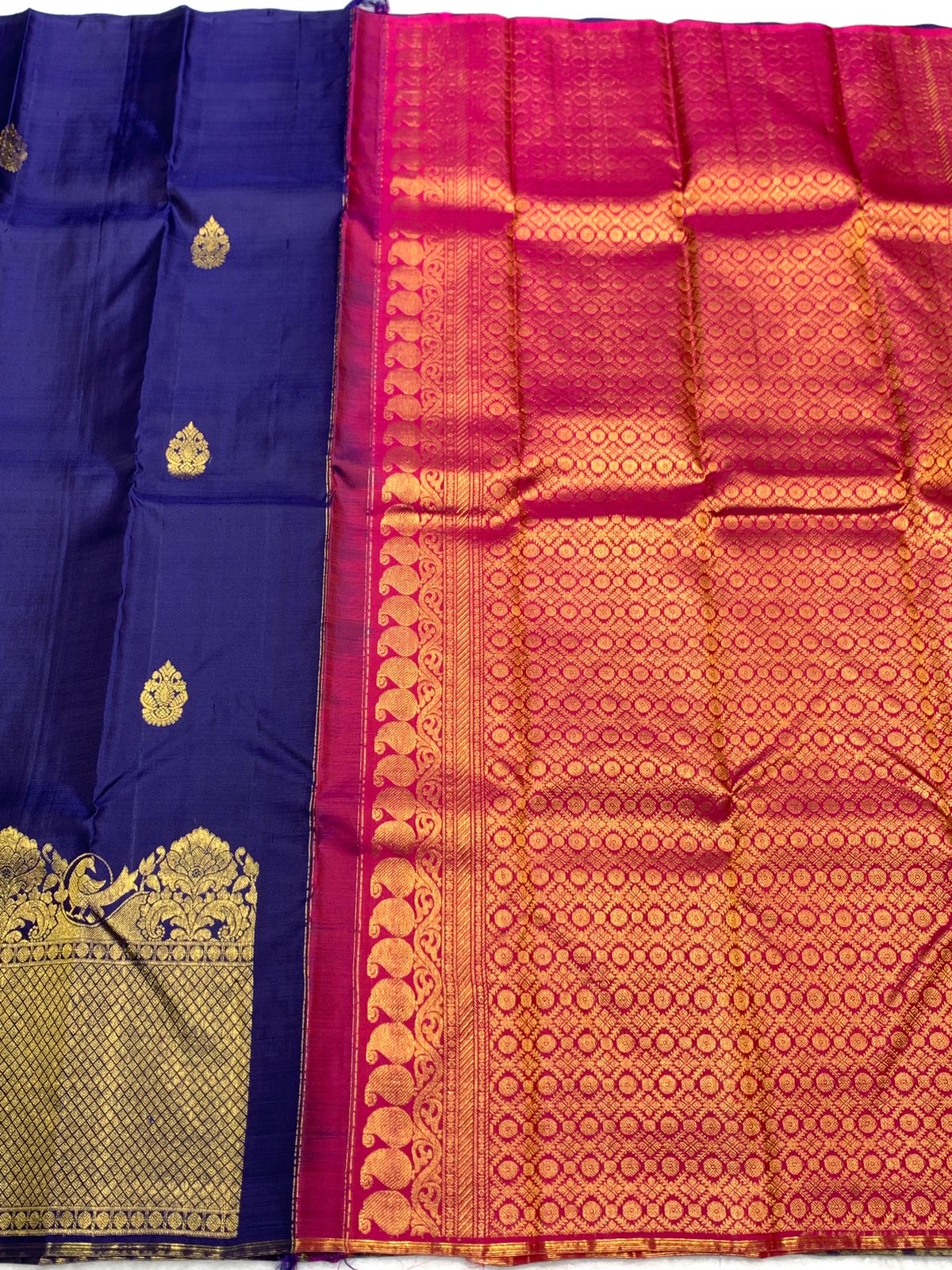 Classic  Navy Blue & Deep Pink 2gm Zari Elegance Kanchipuram Handloom Silk Saree SS25442