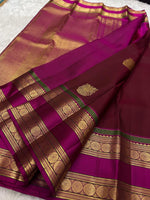 Load image into Gallery viewer, Classic Garnet Red Kanchipuram Handloom Silk Saree SS26729

